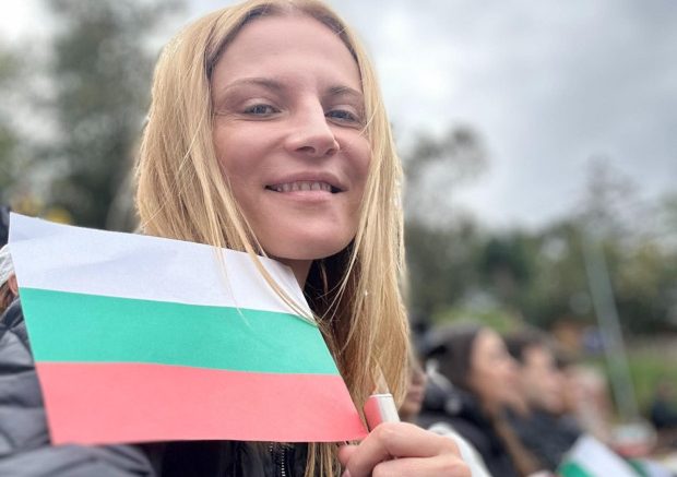 Българска актриса: Този народ рядко плаче от щастие. Но когато плаче така - помни завинаги