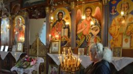 Трима светци почитаме днес, не пипайте никаква работа
